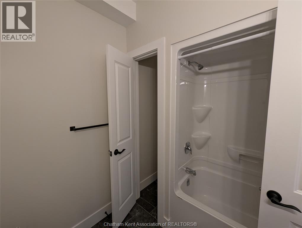 24254 Winter Line Unit# 3b, Pain Court, Ontario  N0P 1A0 - Photo 12 - 26018375