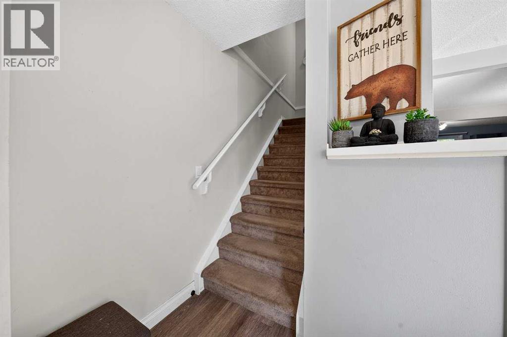 538 Woodbine Boulevard SW, Calgary, Alberta  T2W 4Z9 - Photo 8 - A2324130