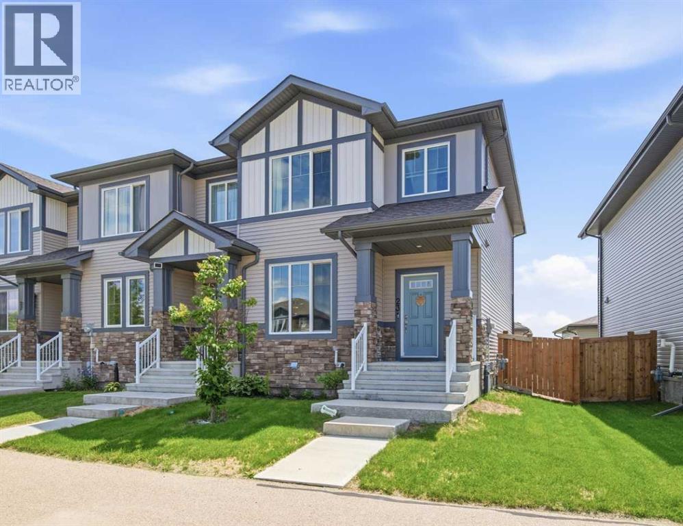23 Sienna Boulevard, Fort Saskatchewan, Alberta  T8L 0W3 - Photo 2 - A2324824