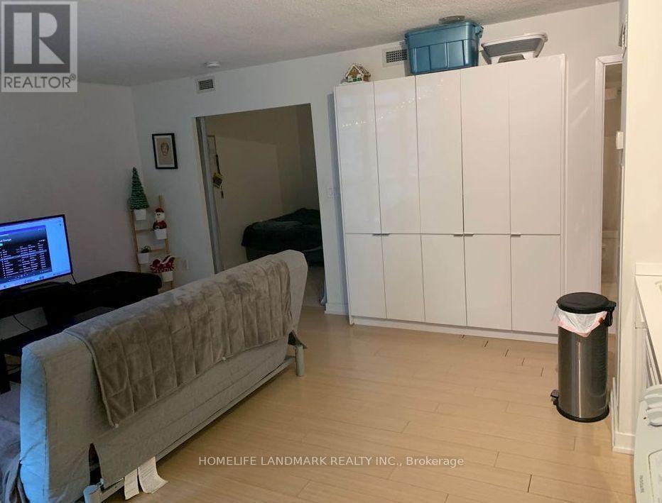 631 - 15 Iceboat Terrace, Toronto, Ontario M5V 4A5 - Photo 3 - C13619344