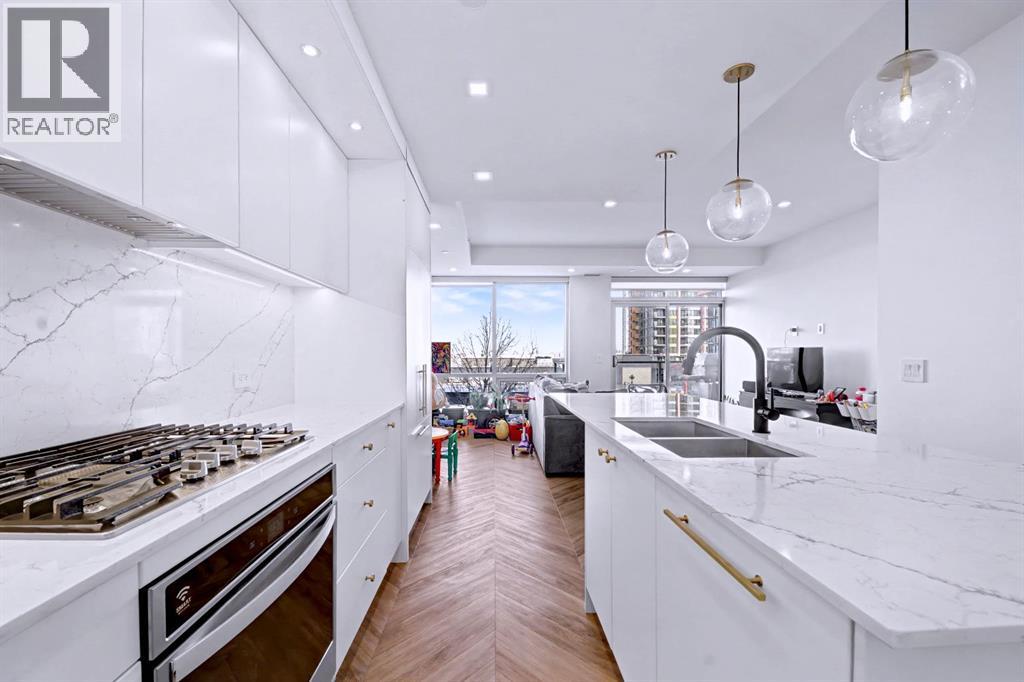 303, 8505 Broadcast Avenue SW, Calgary, Alberta  T3H 6B5 - Photo 4 - A2288303