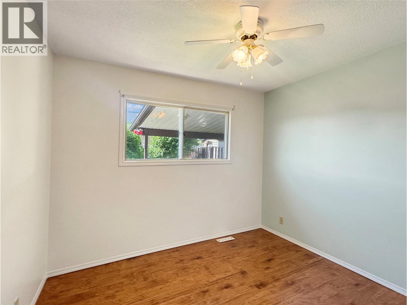 321 11th Street, Cranbrook, British Columbia  V1C 1V1 - Photo 14 - 10390358