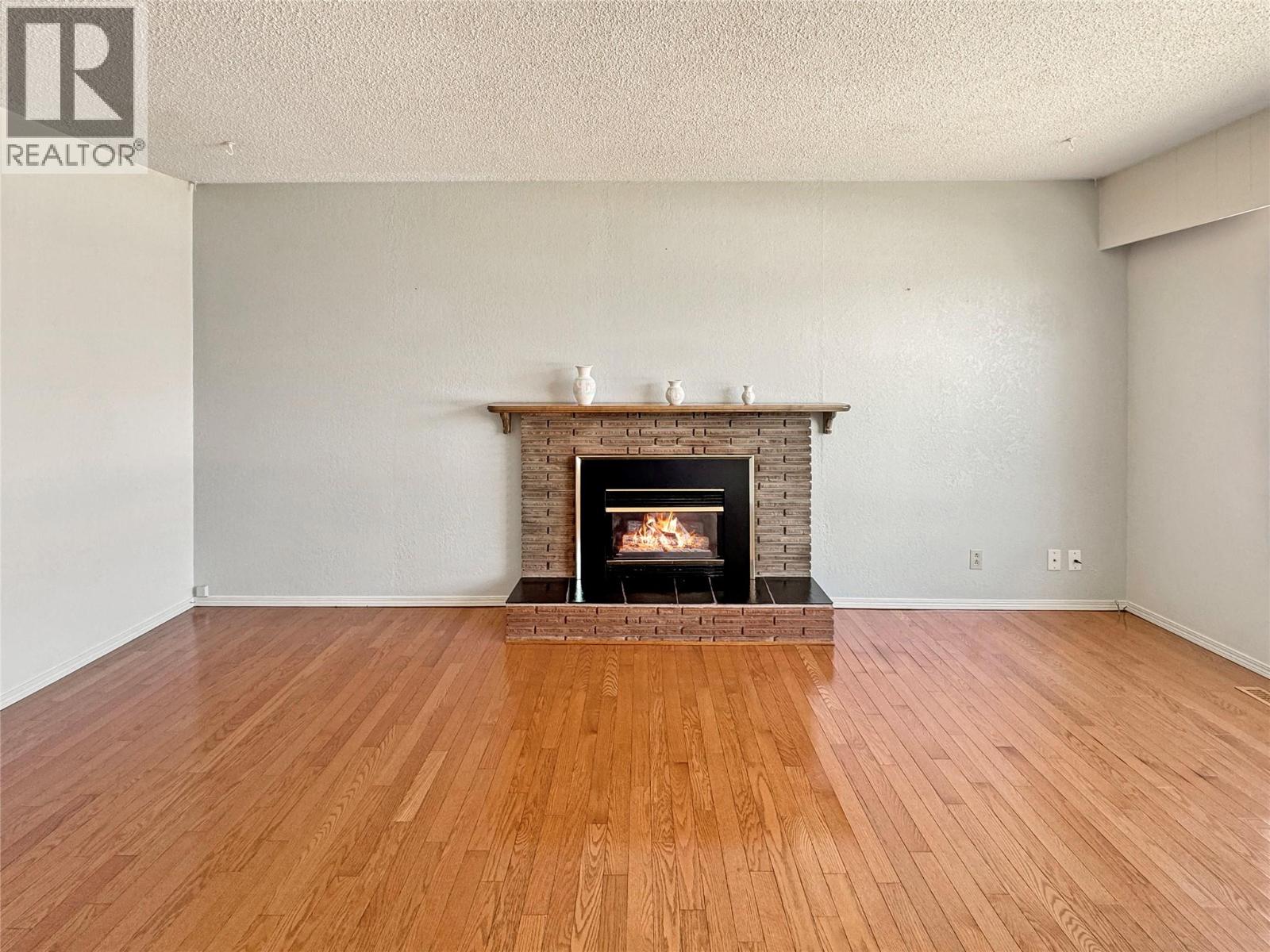 321 11th Street, Cranbrook, British Columbia  V1C 1V1 - Photo 6 - 10390358