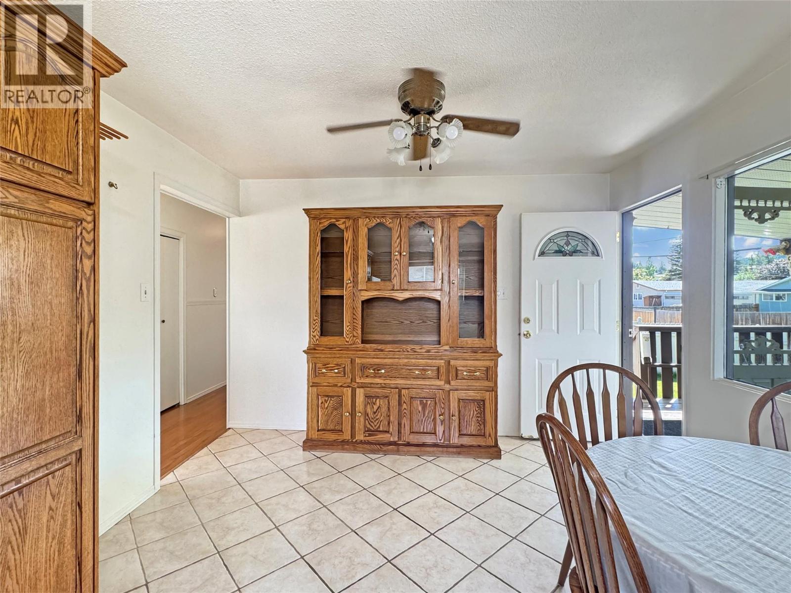 321 11th Street, Cranbrook, British Columbia  V1C 1V1 - Photo 10 - 10390358