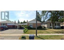 11 HAWKEDON CRESCENT, Toronto, Ontario