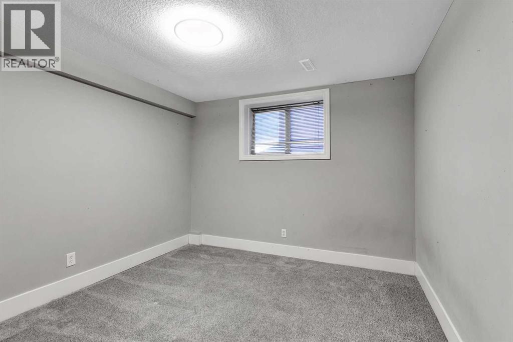 197 Royal Crest View NW, Calgary, Alberta  T3G 5W4 - Photo 16 - A2314361