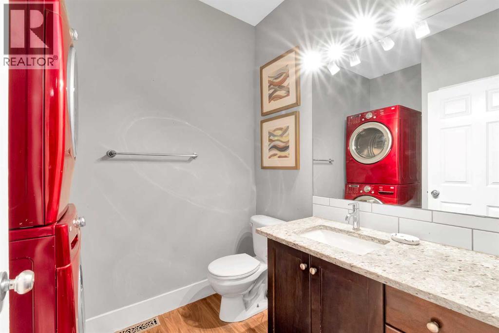 197 Royal Crest View NW, Calgary, Alberta  T3G 5W4 - Photo 12 - A2314361