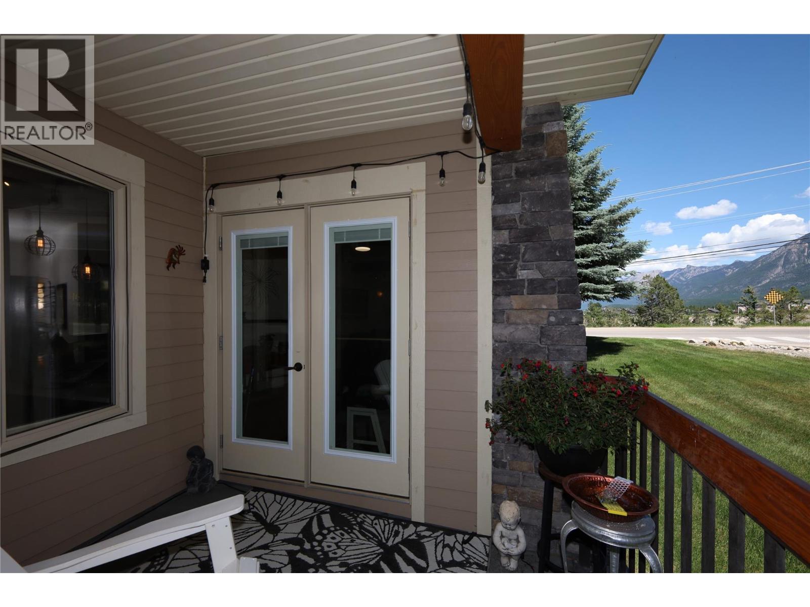 7495 Columbia Avenue Unit# 1106, Radium Hot Springs, British Columbia  V0A 1M0 - Photo 17 - 10392392