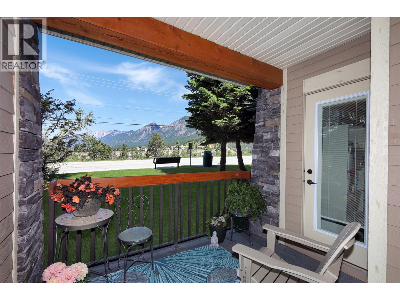 7495 Columbia Avenue Unit# 1106, Radium Hot Springs, British Columbia  V0A 1M0 - Photo 38 - 10392392