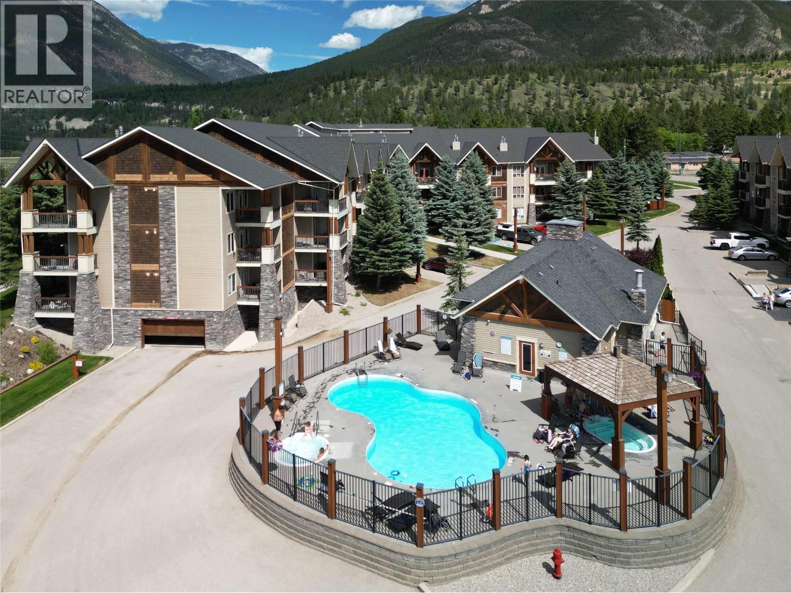 7495 Columbia Avenue Unit# 1106, Radium Hot Springs, British Columbia  V0A 1M0 - Photo 7 - 10392392