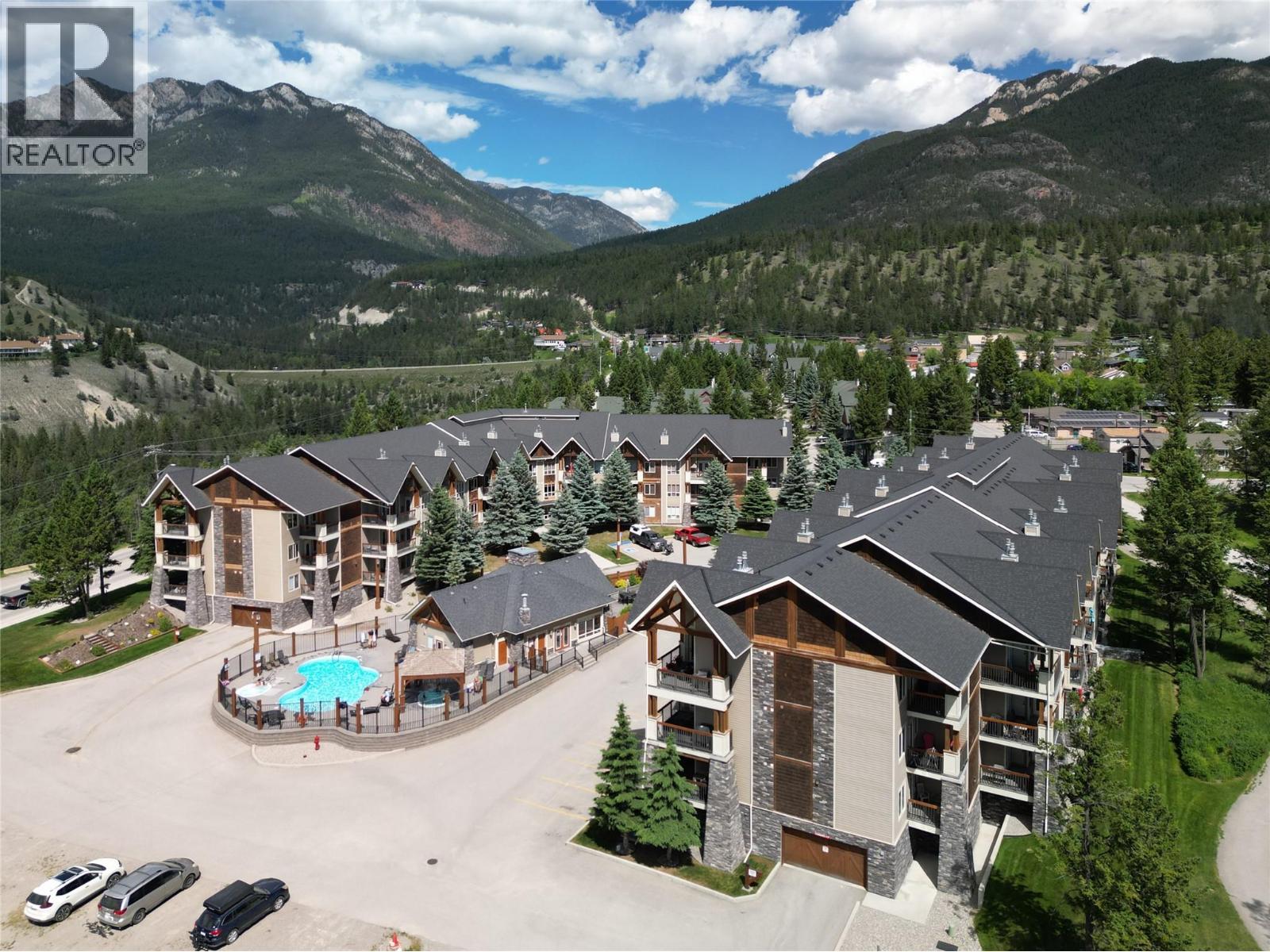 7495 Columbia Avenue Unit# 1106, Radium Hot Springs, British Columbia  V0A 1M0 - Photo 4 - 10392392