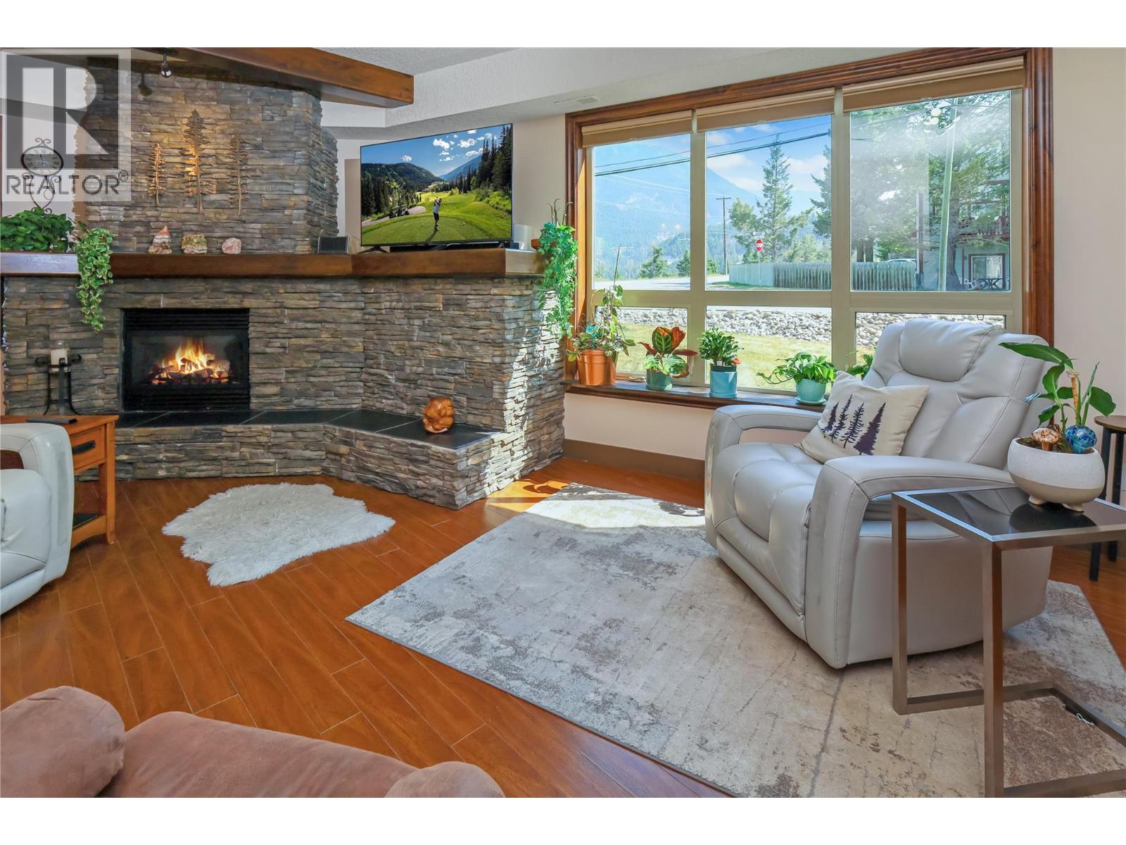 7495 Columbia Avenue Unit# 1106, Radium Hot Springs, British Columbia  V0A 1M0 - Photo 13 - 10392392