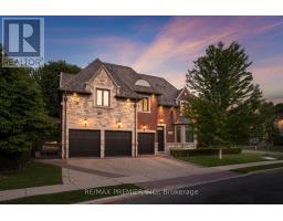 35 NORMANDALE CRESCENT, Toronto, Ontario