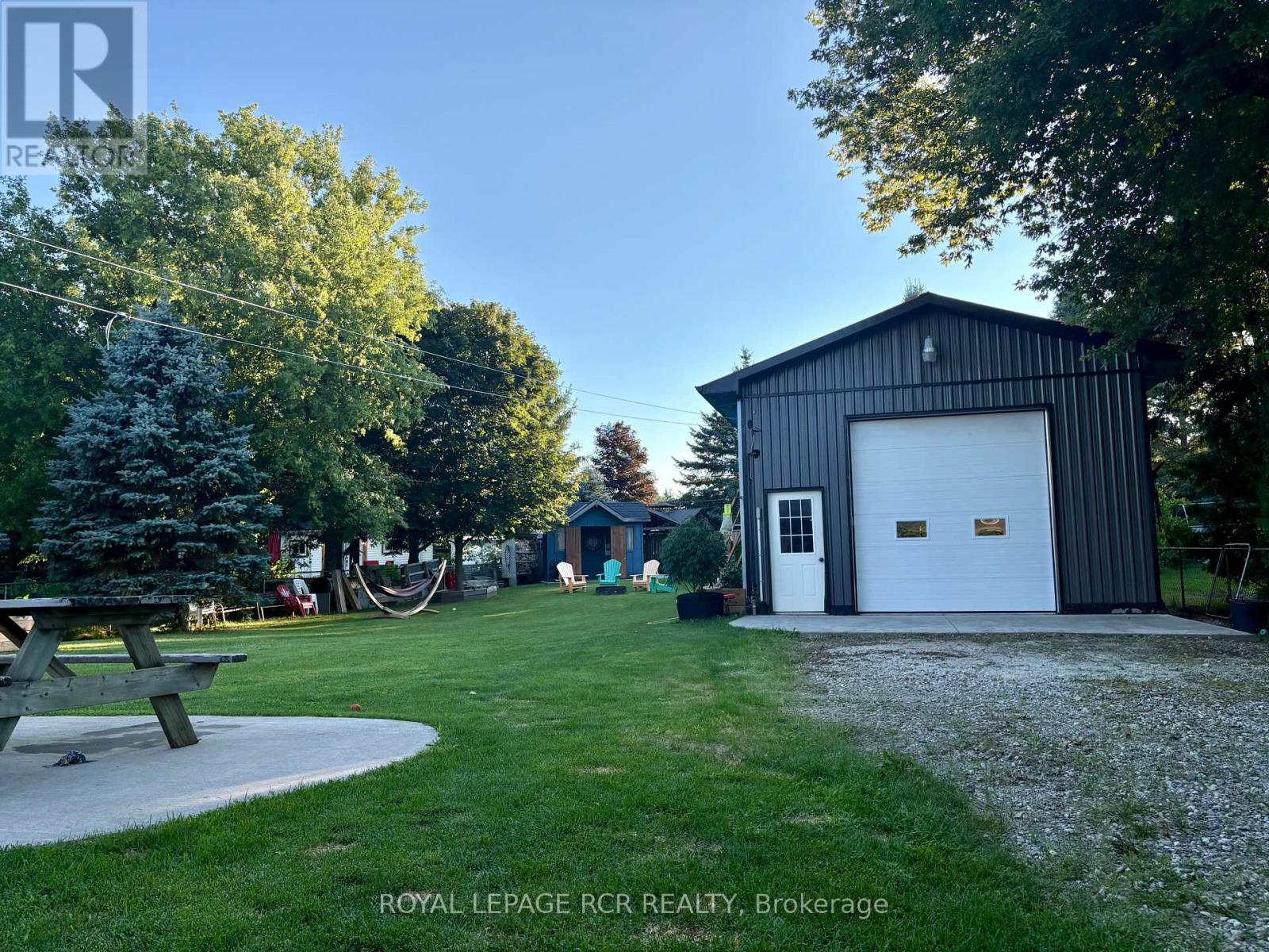 16 Loree Drive, Adjala-Tosorontio, Ontario  L0M 1J0 - Photo 2 - N13614118