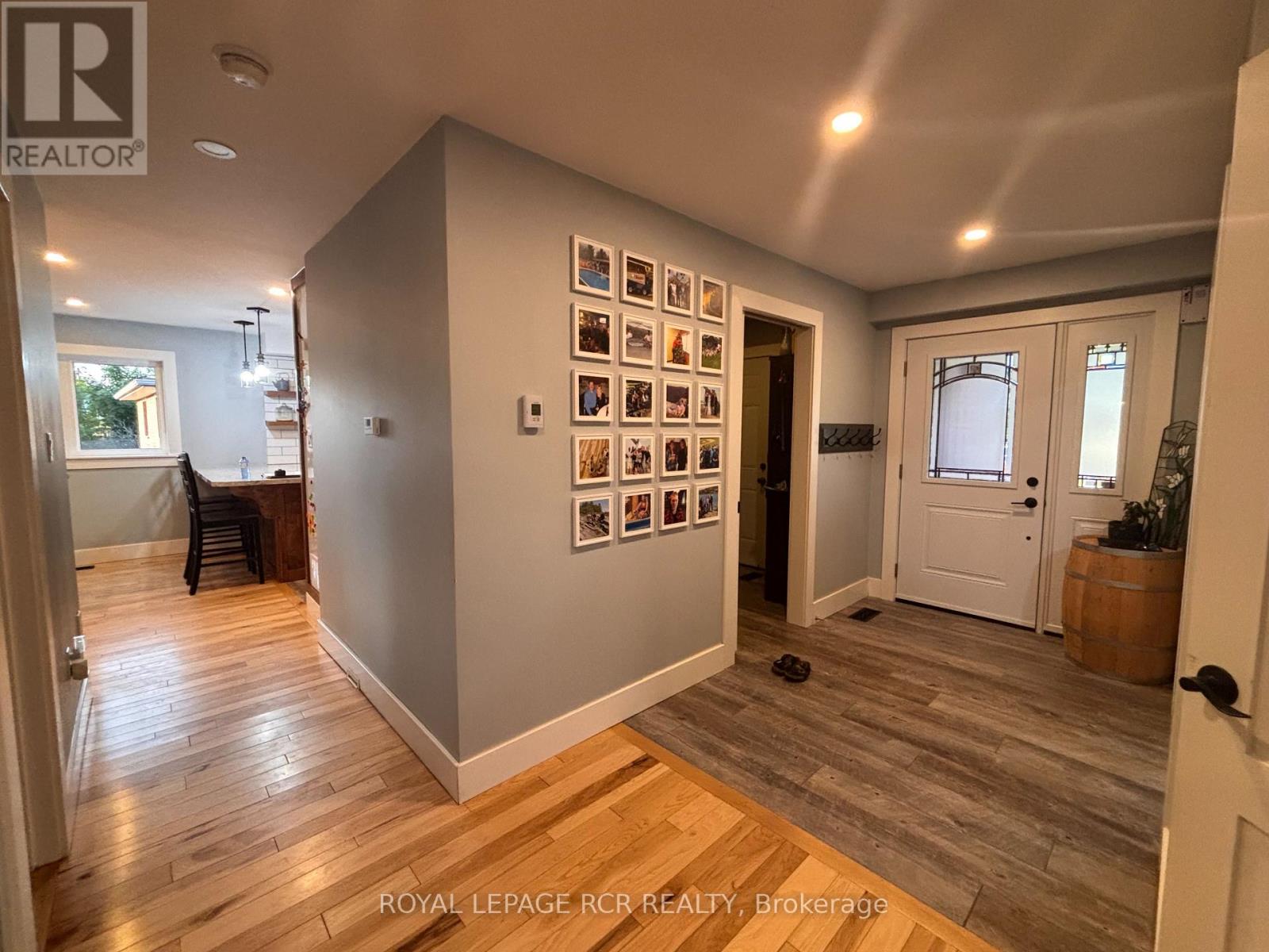 16 Loree Drive, Adjala-Tosorontio, Ontario  L0M 1J0 - Photo 3 - N13614118