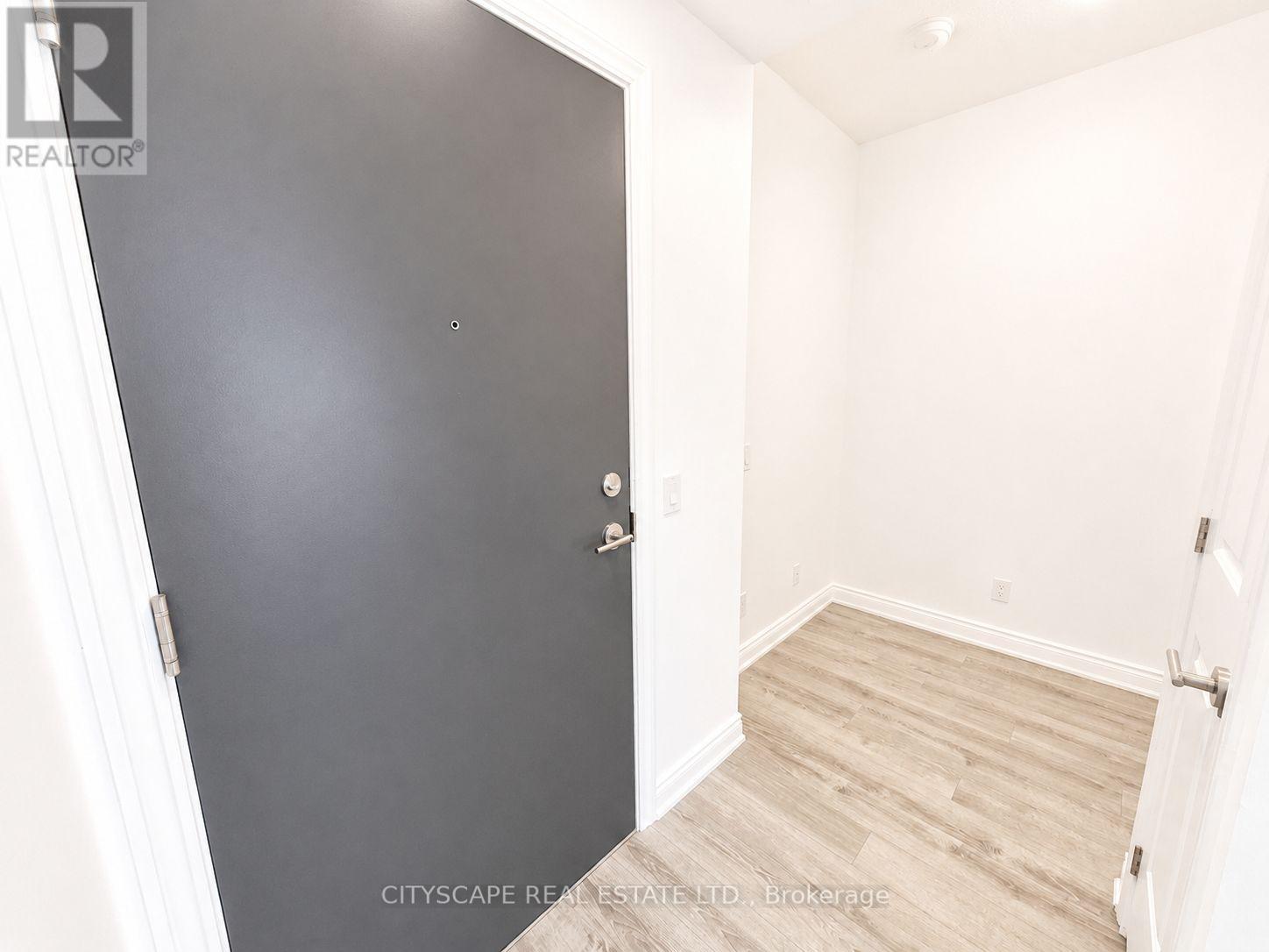 1003 - 9618 Yonge Street, Richmond Hill, Ontario  L4C 0X5 - Photo 4 - N13619364