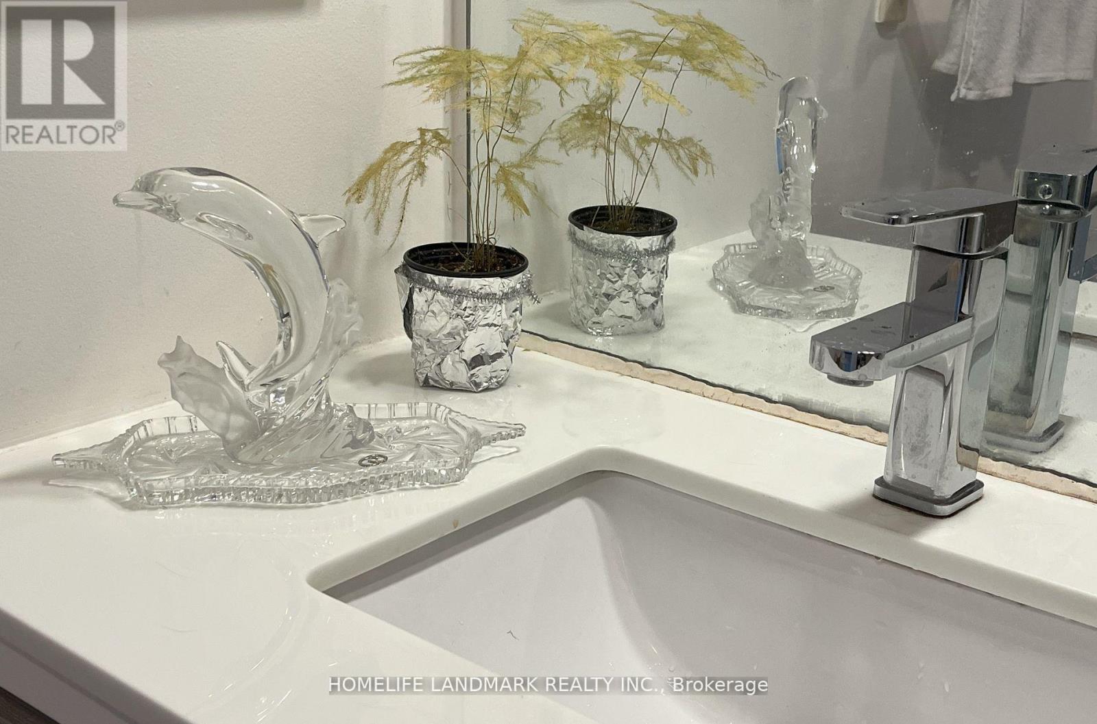 1003 - 5 Concorde Place, Toronto (Banbury-Don Mills), Ontario  M3C 3M8 - Photo 12 - C13619410