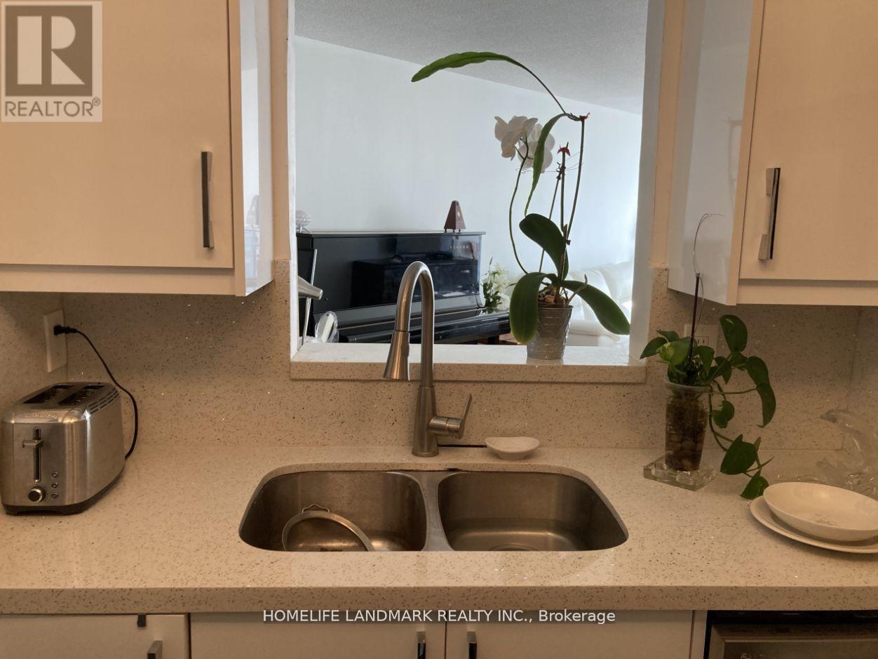 1003 - 5 Concorde Place, Toronto (Banbury-Don Mills), Ontario  M3C 3M8 - Photo 8 - C13619410
