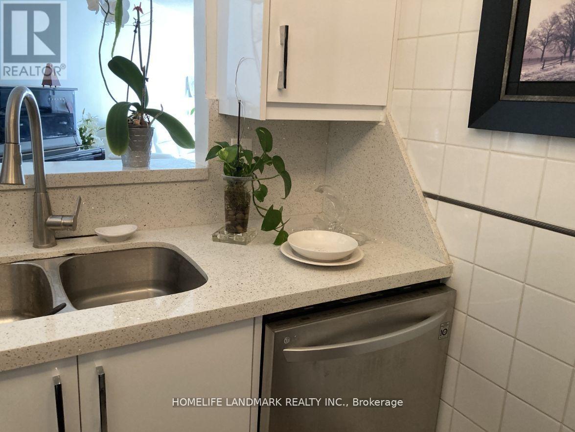 1003 - 5 Concorde Place, Toronto (Banbury-Don Mills), Ontario  M3C 3M8 - Photo 9 - C13619410