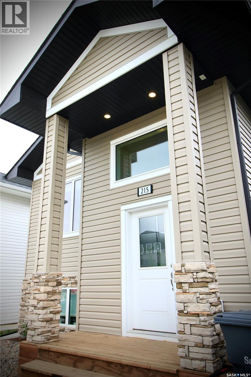215 Thakur Street, Saskatoon, Saskatchewan  S7W 1C4 - Photo 3 - SK038508