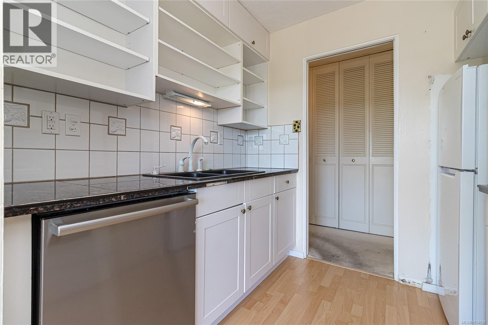 507 1148 Goodwin St, Oak Bay, British Columbia  V8S 5H2 - Photo 11 - 1034028