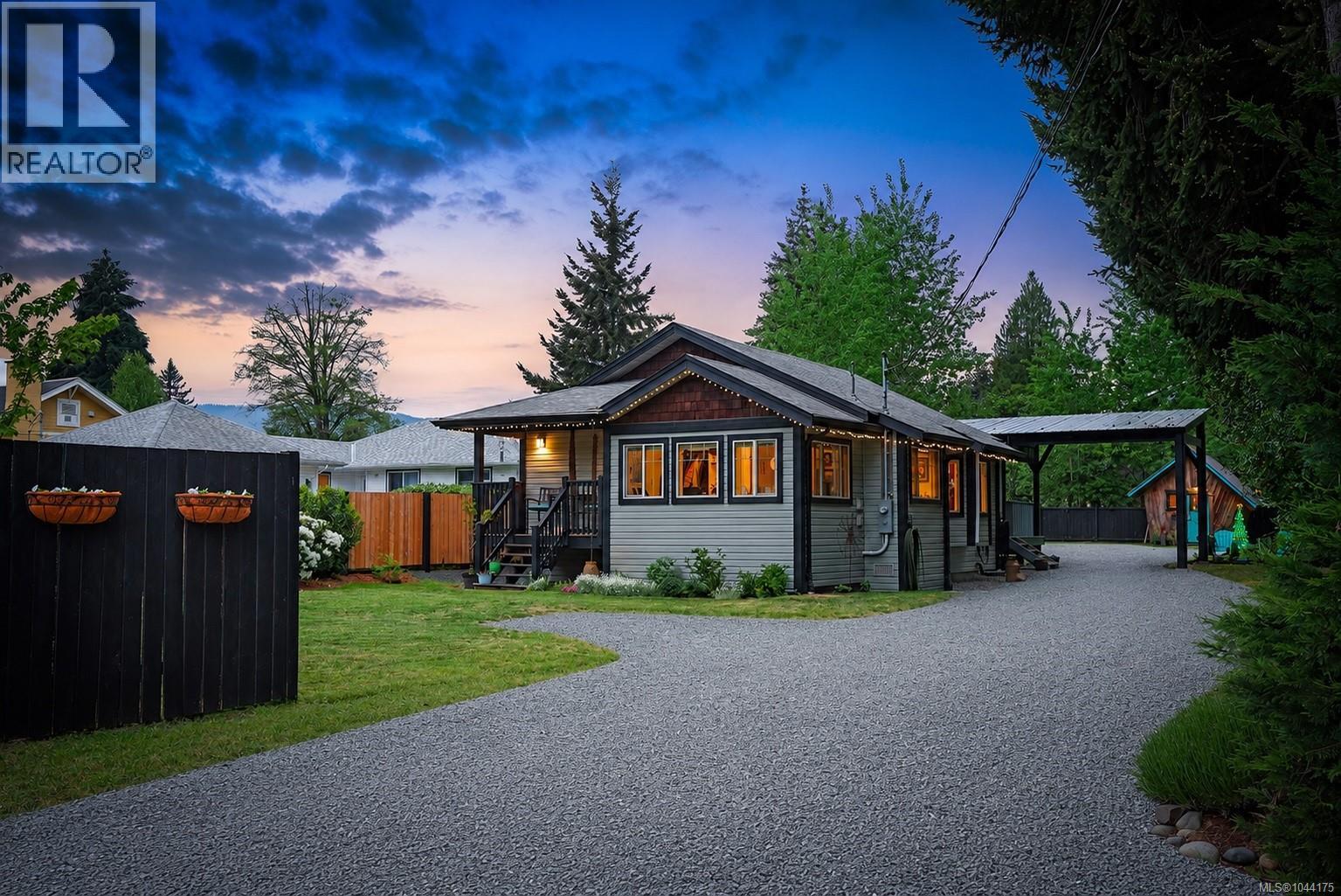 4680 Cumberland Rd, Cumberland, British Columbia