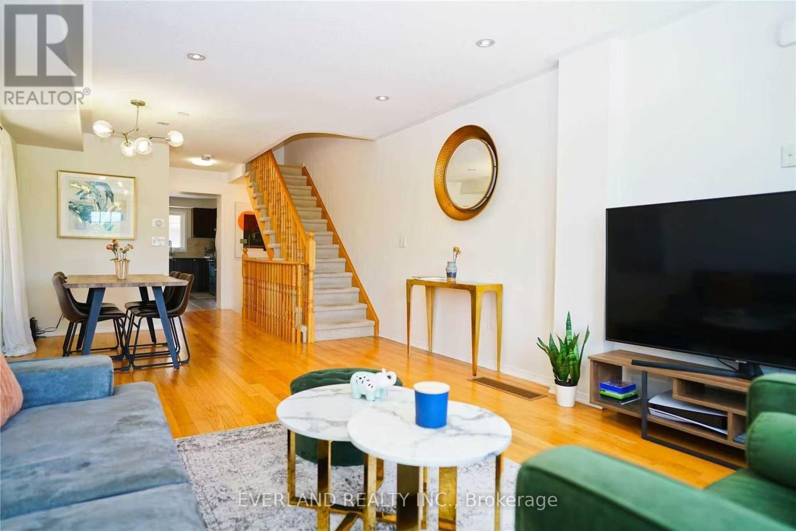 5267 Major Mackenzie Drive E, Markham (Berczy), Ontario  L6C 0N3 - Photo 12 - N13619394