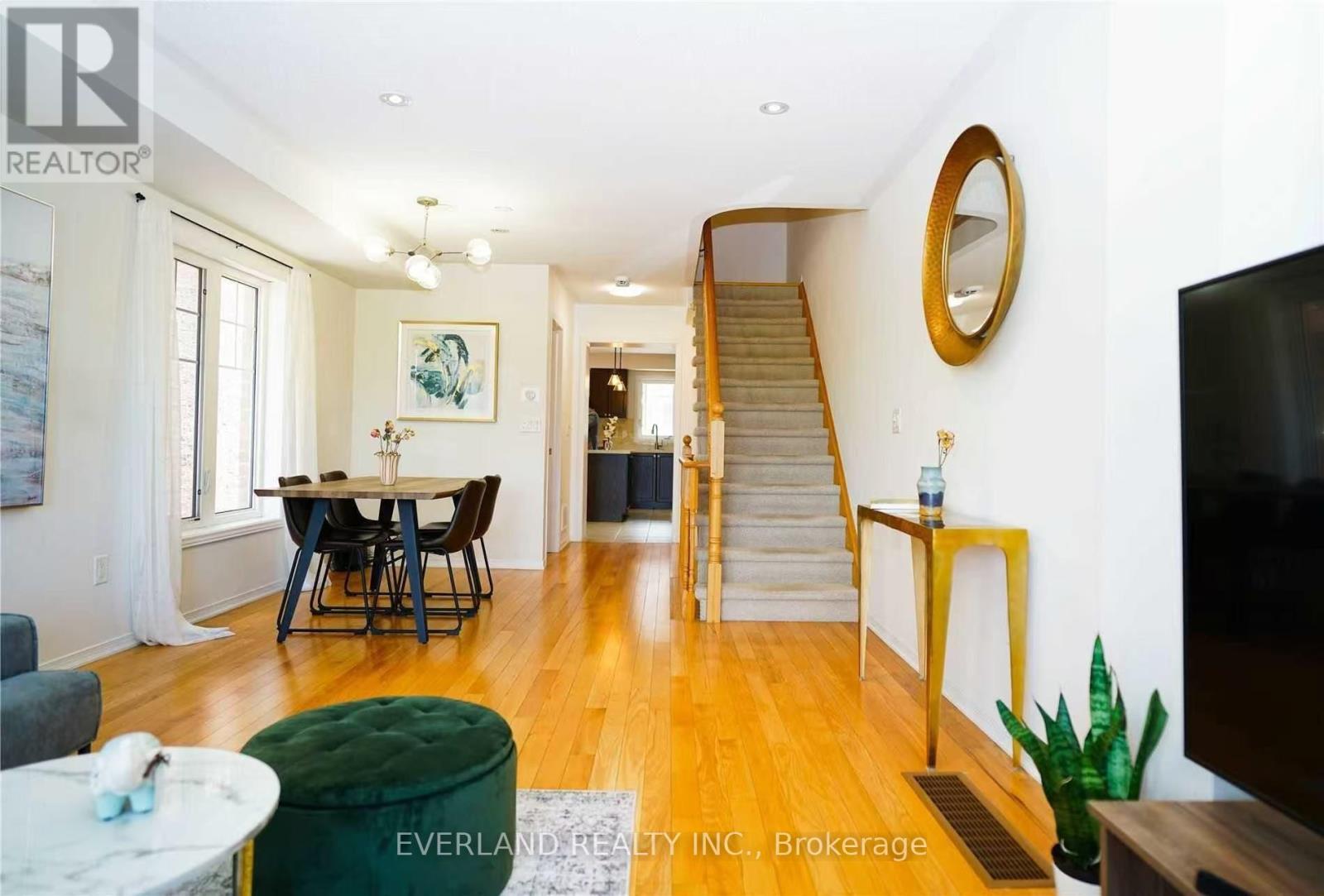 5267 Major Mackenzie Drive E, Markham (Berczy), Ontario  L6C 0N3 - Photo 13 - N13619394
