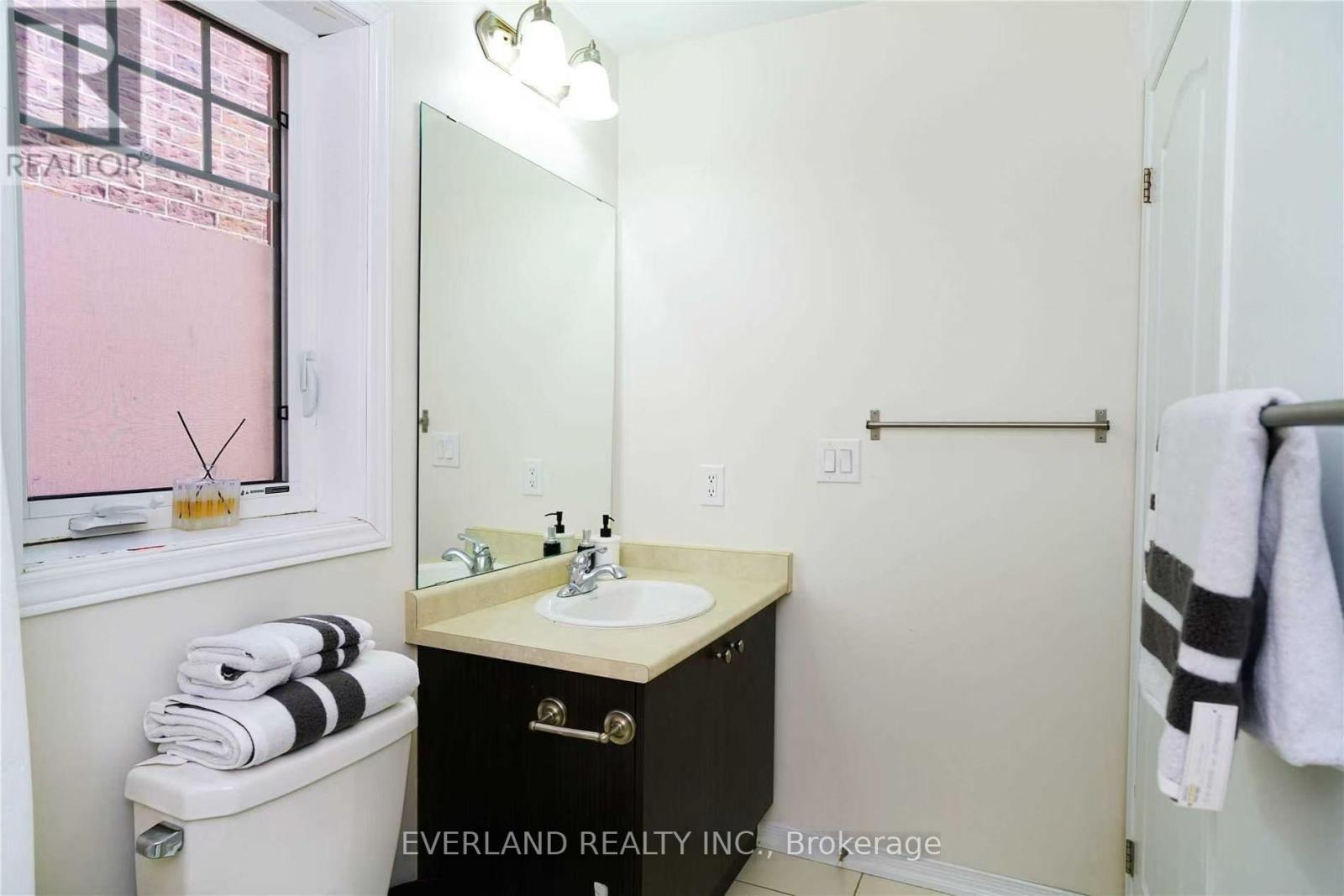 5267 Major Mackenzie Drive E, Markham (Berczy), Ontario  L6C 0N3 - Photo 20 - N13619394