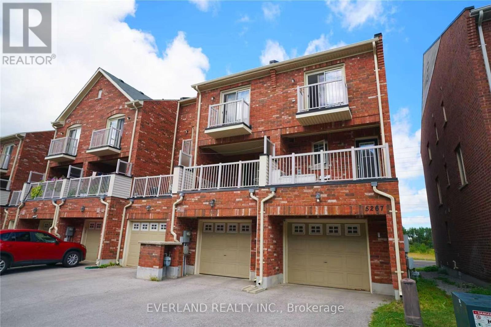 5267 Major Mackenzie Drive E, Markham (Berczy), Ontario  L6C 0N3 - Photo 3 - N13619394