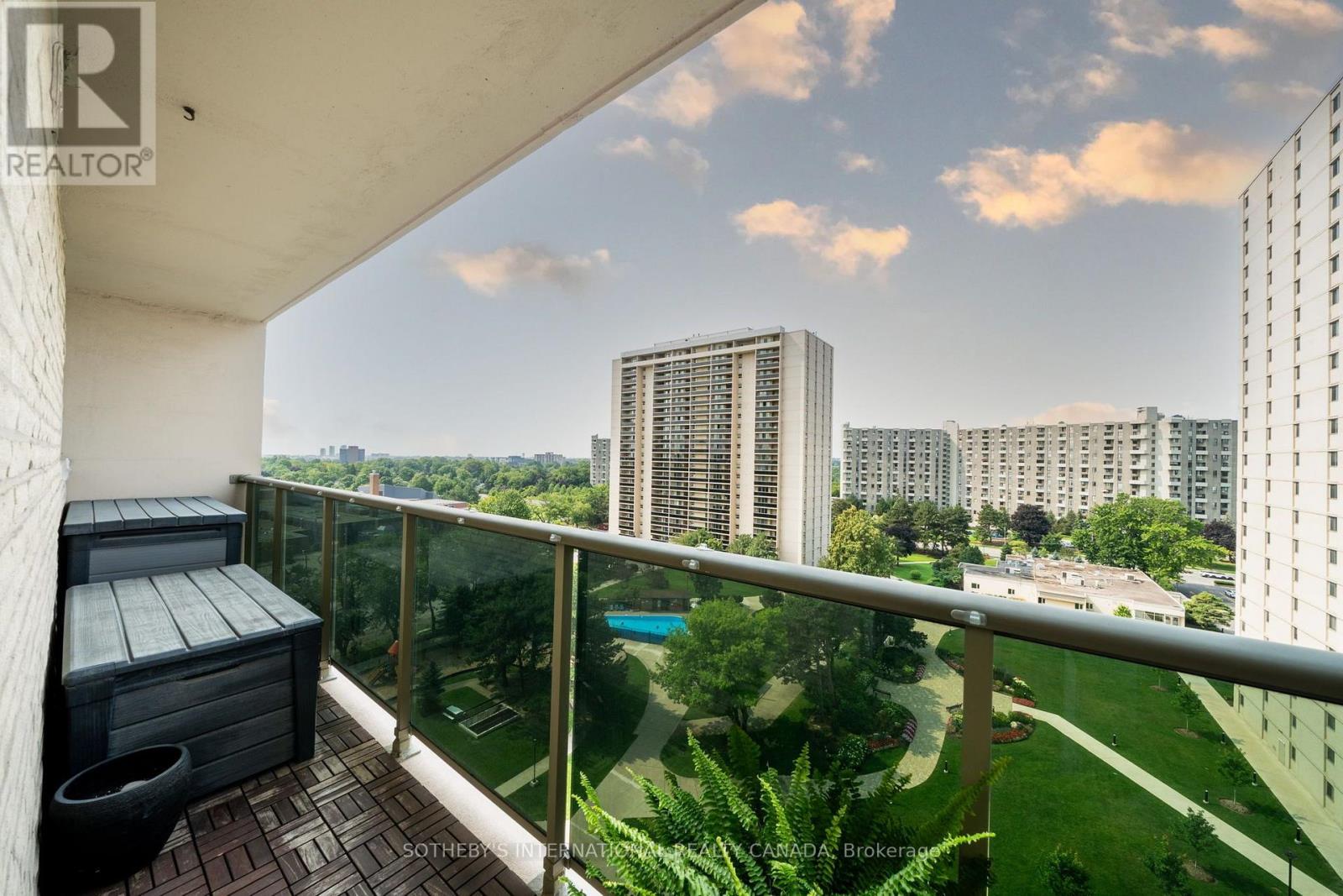 1110 - 812 Burnhamthorpe Road, Toronto, Ontario  M9C 4W1 - Photo 18 - W13616972