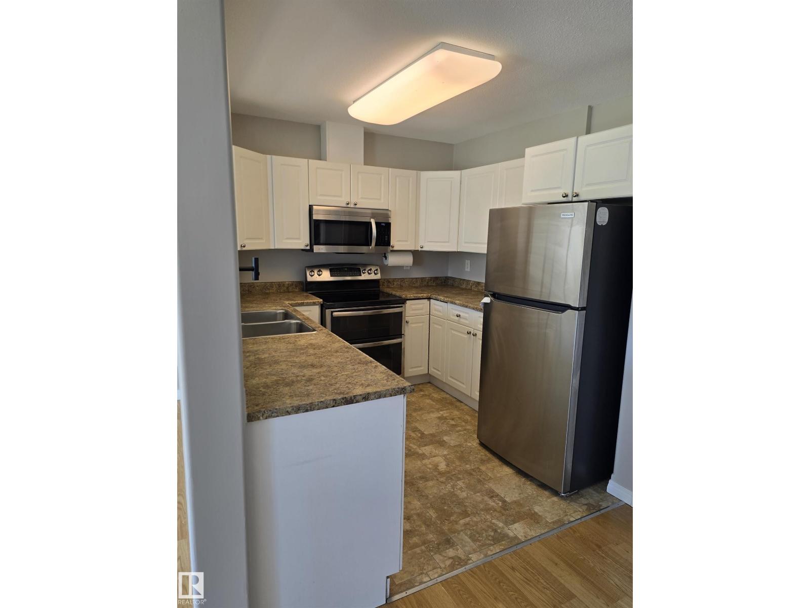 4120 47 St, Drayton Valley, Alberta  T7A 1G6 - Photo 3 - E4501299