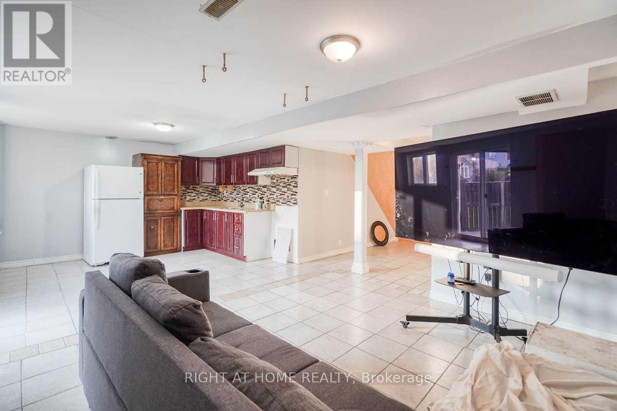 2304 Winlord Place, Oshawa (Windfields), Ontario  L1L 0B8 - Photo 31 - E13619430