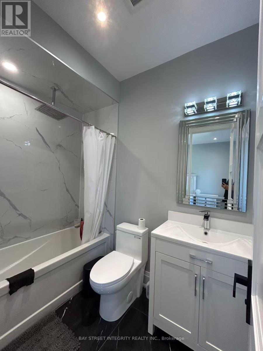 158 Elmwood Avenue, Richmond Hill (Harding), Ontario  L4C 1L1 - Photo 33 - N13619460