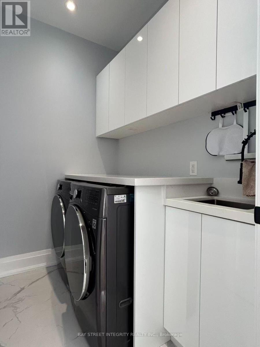 158 Elmwood Avenue, Richmond Hill (Harding), Ontario  L4C 1L1 - Photo 35 - N13619460