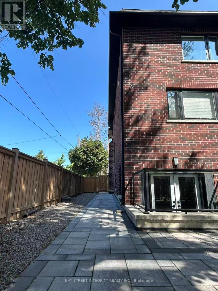 158 Elmwood Avenue, Richmond Hill (Harding), Ontario  L4C 1L1 - Photo 44 - N13619460