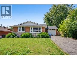 31 DARLINGTON Drive, Hamilton, Ontario