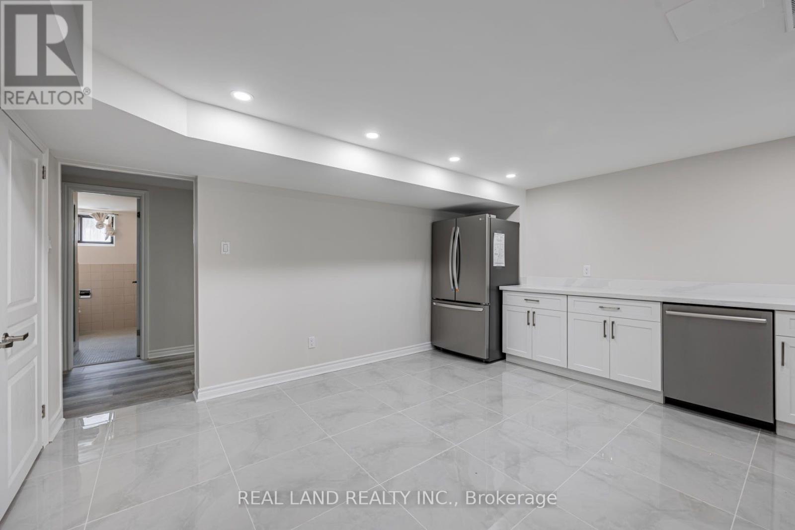Lower - 274 Timothy Court, Mississauga, Ontario  L5G 2B4 - Photo 22 - W13559724