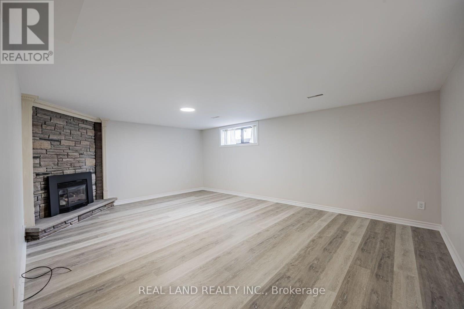 Lower - 274 Timothy Court, Mississauga, Ontario  L5G 2B4 - Photo 11 - W13559724
