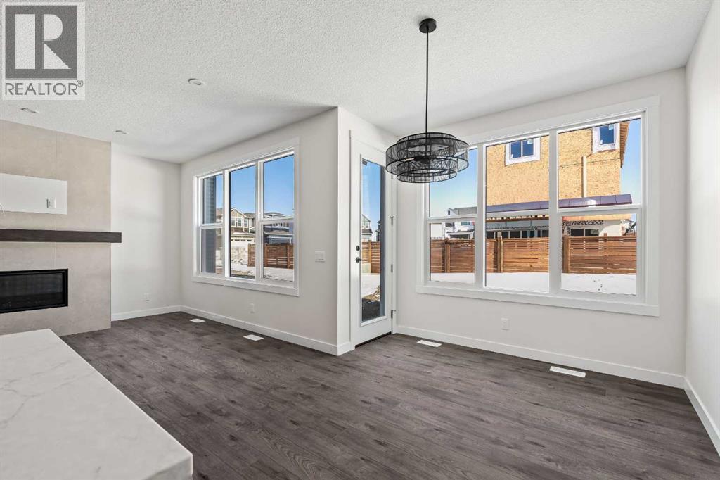 167 Lucas Gardens NW, Calgary, Alberta  T3P 2R9 - Photo 6 - A2326190