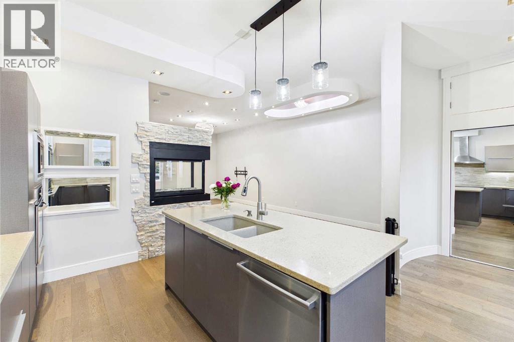 2430 28 Avenue SW, Calgary, Alberta  T2T 1K9 - Photo 5 - A2327454
