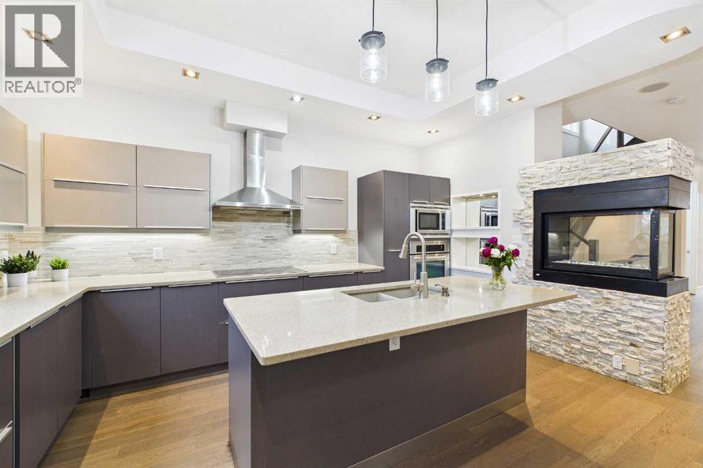 2430 28 Avenue SW, Calgary, Alberta  T2T 1K9 - Photo 3 - A2327454