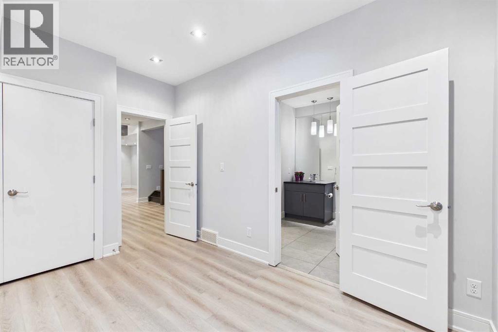 2430 28 Avenue SW, Calgary, Alberta  T2T 1K9 - Photo 39 - A2327454