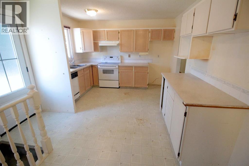 3320 60 Street Ne, Calgary, Alberta  T1Y 3S9 - Photo 9 - A2332490