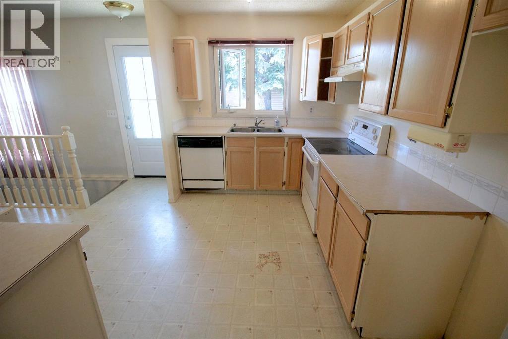 3320 60 Street Ne, Calgary, Alberta  T1Y 3S9 - Photo 8 - A2332490