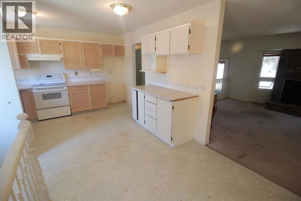 3320 60 Street Ne, Calgary, Alberta  T1Y 3S9 - Photo 10 - A2332490