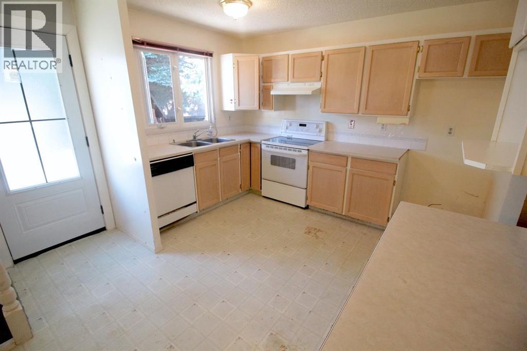3320 60 Street Ne, Calgary, Alberta  T1Y 3S9 - Photo 11 - A2332490