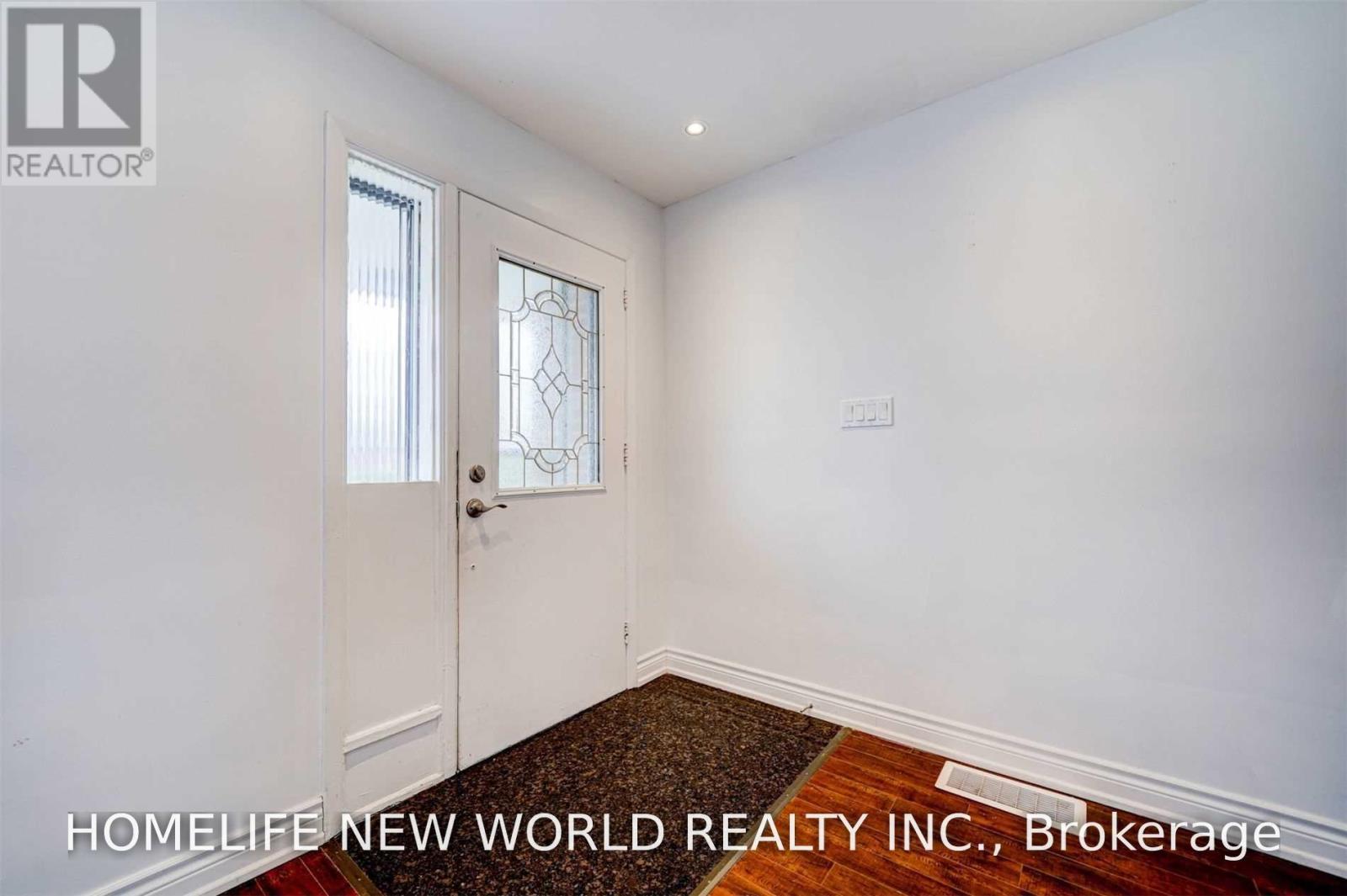 349 Woodale Avenue, Oakville, Ontario  L6K 2N8 - Photo 6 - W13619474