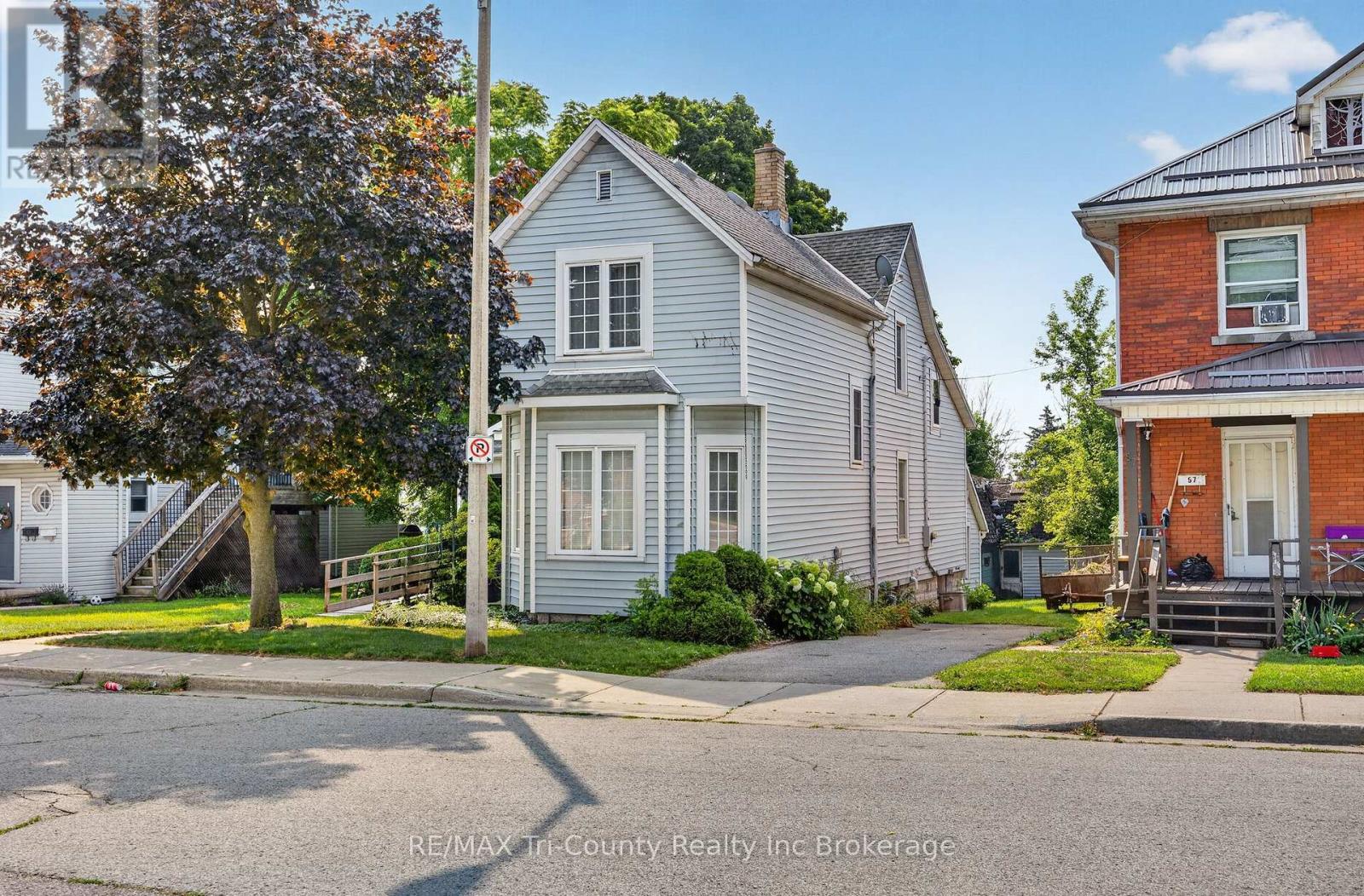 53 Brock Street W, Tillsonburg, Ontario N4G 2A4 - Photo 4 - X13599362