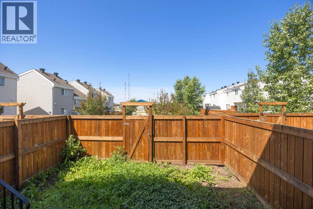 39, 711 Beacon Hill Drive, Fort Mcmurray, Alberta  T9H 3R5 - Photo 3 - A2330004